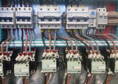 carulense instalaciones electricas 14 400x284 - Trabajos Realizados