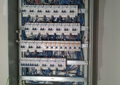 carulense instalaciones electricas 85 400x284 - Trabajos Realizados